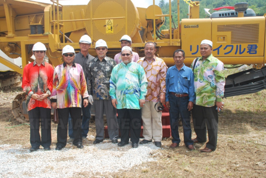 Majlis Pecah Tanah Projek Pembinaan Bangunan Pejabat Tanah & MDGM Lojing