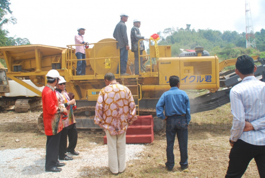 Majlis Pecah Tanah Projek Pembinaan Bangunan Pejabat Tanah & MDGM Lojing
