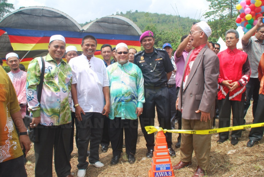 Majlis Pecah Tanah Projek Pembinaan Bangunan Pejabat Tanah & MDGM Lojing