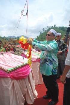 Majlis Pecah Tanah Projek Pembinaan Bangunan Pejabat Tanah & MDGM Lojing