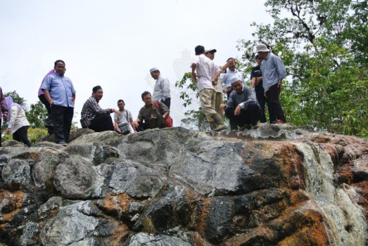 Lawatan EXCO Ke Air Terjun Panas Di Mering Lojing