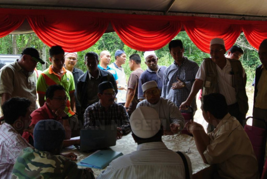 Lawatan EXCO Ke Kolam Air Panas Ber Lojing
