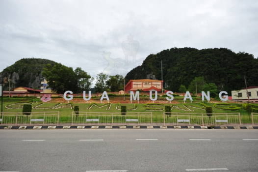 Mercu Gua Musang