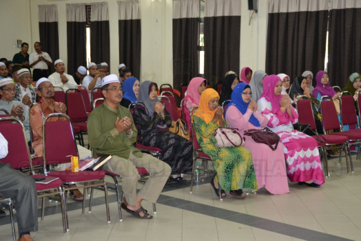 Seminar Taranum dan Tahsin Al-Quran "Pencarian Bakat" Anjuran Pejabat Agama Jajahan Pasir Mas Dengan Kerjasama Pejabat Tanah dan Jajahan Pasir Mas