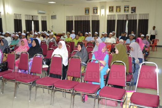 Seminar Taranum dan Tahsin Al-Quran "Pencarian Bakat" Anjuran Pejabat Agama Jajahan Pasir Mas Dengan Kerjasama Pejabat Tanah dan Jajahan Pasir Mas