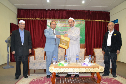 Seminar Taranum dan Tahsin Al-Quran "Pencarian Bakat" Anjuran Pejabat Agama Jajahan Pasir Mas Dengan Kerjasama Pejabat Tanah dan Jajahan Pasir Mas