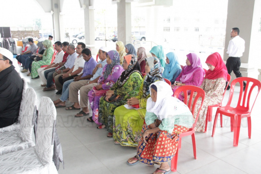 Majlis Penyerahan Bantuan Pasca Banjir Oleh Persatuan Anak-anak Kelantan (Pakatan Darul Naim Bersama Pertubuhan Kerabat D'Raja Kelantan Al-Muhammadi pada 9 Mac 2015