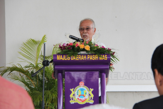 Majlis Penyerahan Bantuan Pasca Banjir Oleh Persatuan Anak-anak Kelantan (Pakatan Darul Naim Bersama Pertubuhan Kerabat D'Raja Kelantan Al-Muhammadi pada 9 Mac 2015