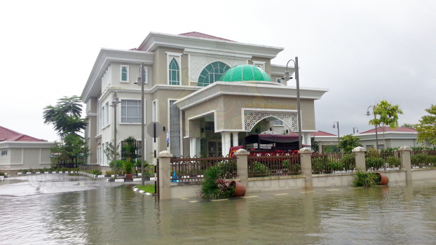 Suasana Kompleks Apam Putra Sebelum dan Selepas Banjir Kuning 2014