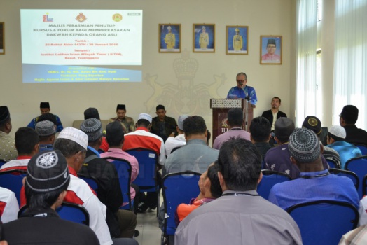 YBrs. Tuan Setiausaha, MAIK sedang menyampaikan ucapan perasmian penutup mewakili YABrs. Timbalan Yang Dipertua, MAIK