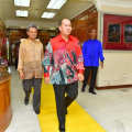 Keberangkatan tiba YTM Tengku Mahkota Kelantan disambut oleh YABhg. Dato' Timbalan Yang Dipertua, MAIK