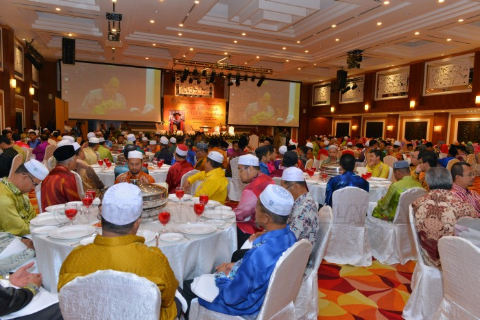 Antara kakitangan MAIK yang turut hadir.jpg