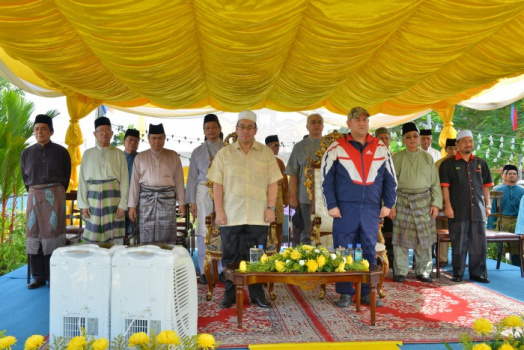 Kebawah Duli Yang Maha Mulia Sultan Kelantan, Sultan Muhammad V dan Yang Teramat Mulia Tengku Mahkota Kelantan, Tengku Muhammad Fa-Iz Petra berkenan berangkat ke majlis korban anjuran Majlis Agama Islam d