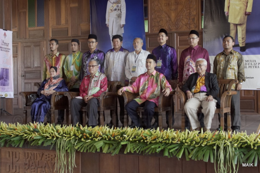 Majlis Agama Islam dan Adat Istiadat Melayu Kelantan (MAIK) dengan kerjasama pihak Universiti Malaysia Kelantan (UMK) telah menganjurkan Seminar Sejarah Kesultanan Melayu Kelantan