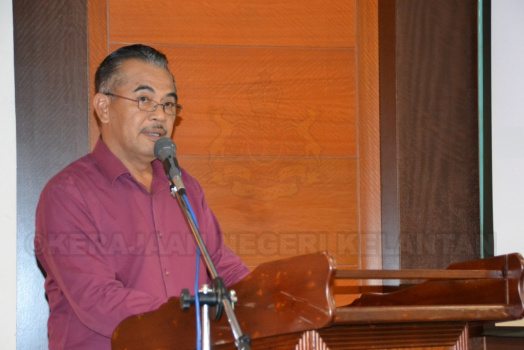 Majlis Penyampaian Cek Pampasan Bagi Pengambilan Balik Tanah Untuk Pembinaan Laluan Air Mentah di Mukim Chetok bagi Projek ECER Halal Hub Pasir Mas