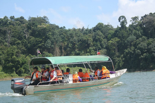 tasik pergau3