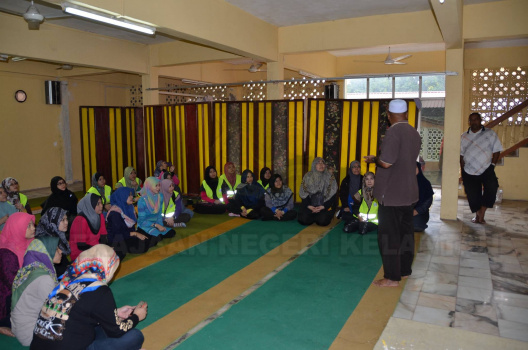 Sesi Taklimat Oleh Ketua Kampung