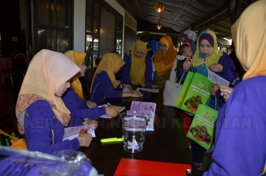 Ketibaan Ahli Puspanita
