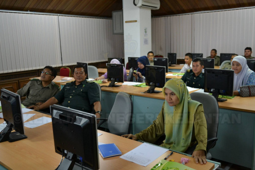 Kursus Asas Microsoft Excel 2010 (3)