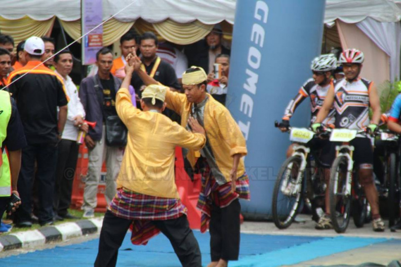 3 Oktober 2015, Satu Kejohanan Jelajah Basikal Rantau Panjang Jumbo-Ride telah diadakan di sekitar Rantau Panjang anjuran bersama oleh beberapa syarikat swasta, kelab basikal bersama Majlis Daerah Pasir Mas cawangan Rantau Panjang. Trek perlumbaan adalah sejauh 45km merangkumi sekitar kawasan Rantau Panjang. Perlumbaan bermula dan ditamatkan di Bazar Siti Fatimah Rantau Panjang. Jumbo-Ride Rantau Panjang 2015 (13).jpg