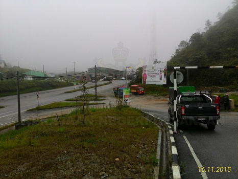 Akftiviti persiapan di perkarangan Masjid Long Tan Lojing sempena Pesta Flora 2015 16-11-2015