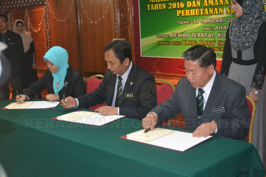Majlis Memperbaharui Ikrar Perkhidmatan Awam Tahun 2016 (15)