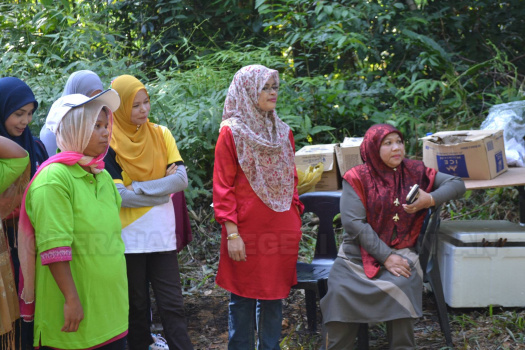 Demonstrasi Dan Aktiviti Mencari Anak Benih Pokok Hutan Liar Di Kawasan Tanah Tingggi Lojing (5)