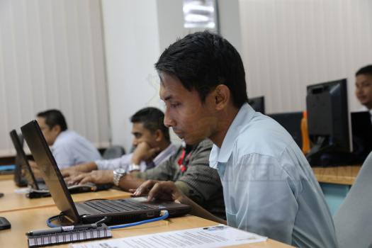 Bengkel Pembangunan Aplikasi Berasaskan Pangkalan Data Menggunakan Adobe Dreamweaver