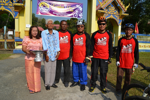 Kayuhan Amal Ketua Jajahan Pasir Mas Bersama Masyarakat Daerah Penggawa Daerah Alor Pasir Pada 30 Mac 2016 (Rabu)