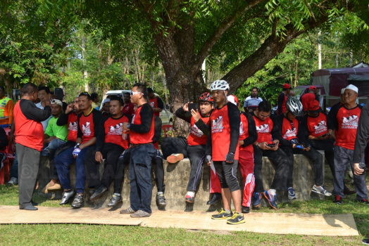 Kayuhan Amal Ketua Jajahan Pasir Mas Bersama Masyarakat Daerah Penggawa Daerah Alor Pasir Pada 30 Mac 2016 (Rabu)