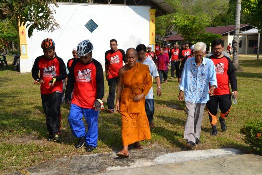 Kayuhan Amal Ketua Jajahan Pasir Mas Bersama Masyarakat Daerah Penggawa Daerah Alor Pasir Pada 30 Mac 2016 (Rabu)