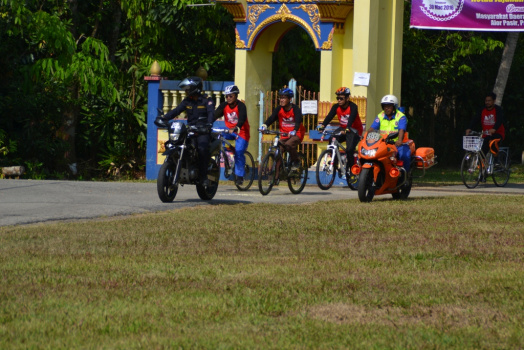 Kayuhan Amal Ketua Jajahan Pasir Mas Bersama Masyarakat Daerah Penggawa Daerah Alor Pasir Pada 30 Mac 2016 (Rabu)