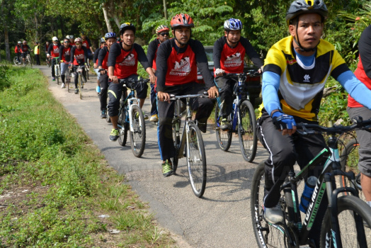 Kayuhan Amal Ketua Jajahan Pasir Mas Bersama Masyarakat Daerah Penggawa Daerah Alor Pasir Pada 30 Mac 2016 (Rabu)