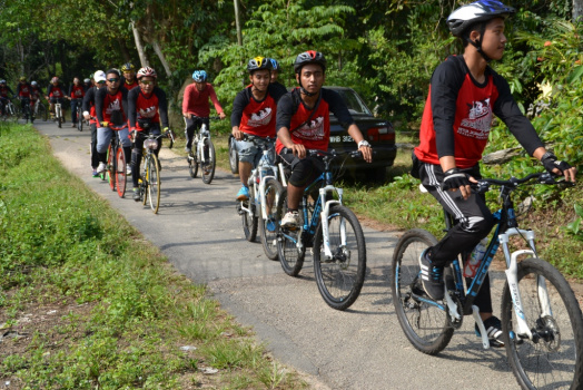 Kayuhan Amal Ketua Jajahan Pasir Mas Bersama Masyarakat Daerah Penggawa Daerah Alor Pasir Pada 30 Mac 2016 (Rabu)