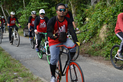 Kayuhan Amal Ketua Jajahan Pasir Mas Bersama Masyarakat Daerah Penggawa Daerah Alor Pasir Pada 30 Mac 2016 (Rabu)
