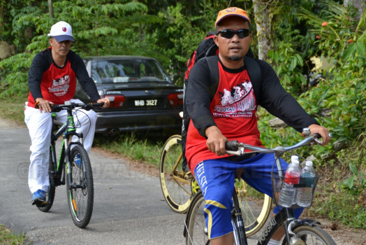 Kayuhan Amal Ketua Jajahan Pasir Mas Bersama Masyarakat Daerah Penggawa Daerah Alor Pasir Pada 30 Mac 2016 (Rabu)