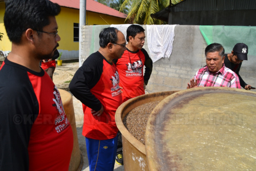 Kayuhan Amal Ketua Jajahan Pasir Mas Bersama Masyarakat Daerah Penggawa Daerah Alor Pasir Pada 30 Mac 2016 (Rabu)