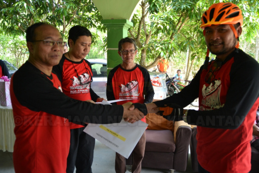 Kayuhan Amal Ketua Jajahan Pasir Mas Bersama Masyarakat Daerah Penggawa Daerah Alor Pasir Pada 30 Mac 2016 (Rabu)