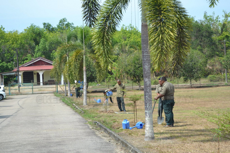 Majlis Sambutan Hari Hutan Antarabangsa Kali Ke-45 (38) - Majlis Sambutan Hari Hutan Antarabangsa Kali Ke-45 (38).jpg Majlis Sambutan Hari Hutan Antarabangsa Kali Ke-45 (38).jpg