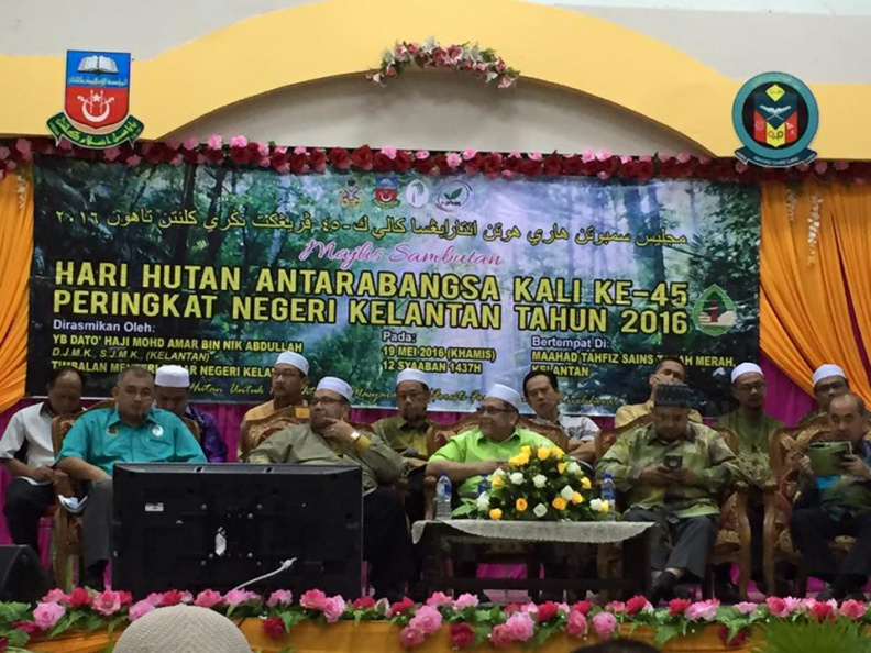 Majlis Sambutan Hari Hutan Antarabangsa Kali Ke-45 (40) - Majlis Sambutan Hari Hutan Antarabangsa Kali Ke-45 (40).jpg Majlis Sambutan Hari Hutan Antarabangsa Kali Ke-45 (40).jpg