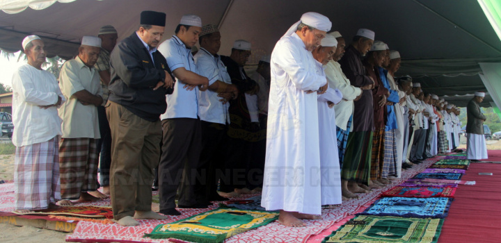 MAJLIS SOLAT HAJAT MULA KERJA PEMBINAAN MASJID BAHARU MUKIM BUNUT SUSU PADA 4 MEI 2016 DI TAPAK MASJID