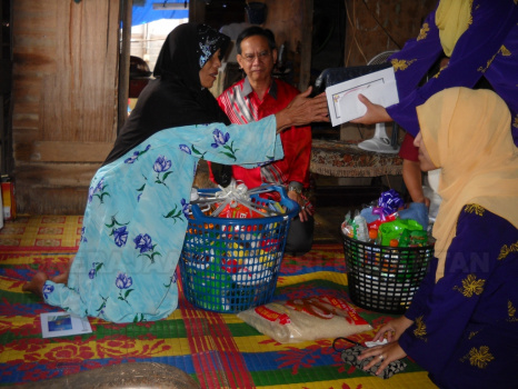 MAJLIS PENYAMPAIAN BANTUAN SUMBANGAN MAJLIS ORANG-ORANG BESAR NEGERI KELANTAN BAGI JAJAHAN PASIR MAS