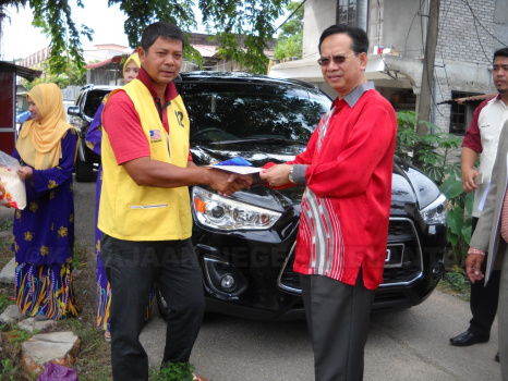 MAJLIS PENYAMPAIAN BANTUAN SUMBANGAN MAJLIS ORANG-ORANG BESAR NEGERI KELANTAN BAGI JAJAHAN PASIR MAS