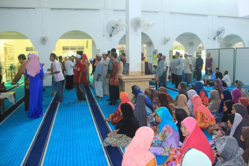 PROGRAM DO BERSAMA MASYARAKAT DAERAH BUNUT SUSU PADA 23 JUN 2016
TELAH DIADAKAN DI MASJID BUNUT SUSU
PADA 23 JUN 2015 BERMULA JAM 8:30 PG IMG_5329.JPG
