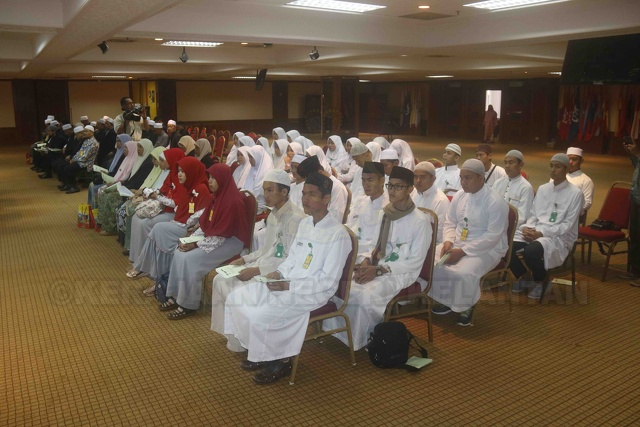 Majlis Perasmian Program Pertukaran Pelajar Santri Yayasan Pesantren Terpadu Serambi Mekah Padang Panjang, Indonesia Dengan Kerajaan Negeri Kelantan telah berlansung di Dewan Bunga Teratai, Pejabat Setiausaha Kerajaan Negeri Kelantan _MG_1996.jpeg