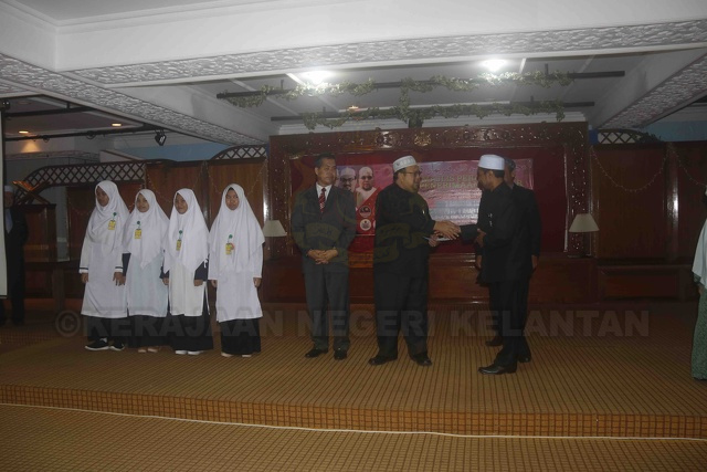 Majlis Perasmian Program Pertukaran Pelajar Santri Yayasan Pesantren Terpadu Serambi Mekah Padang Panjang, Indonesia Dengan Kerajaan Negeri Kelantan telah berlansung di Dewan Bunga Teratai, Pejabat Setiausaha Kerajaan Negeri Kelantan _MG_2095.jpeg