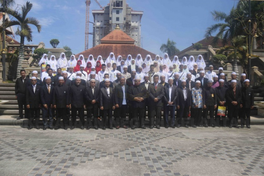 Majlis Pertukaran Pelajar Santri Yayasan Pesantren Terpadu Serambi Mekah Padang Panjang Indonesia Dengan Kerajaan Negeri Kelantan