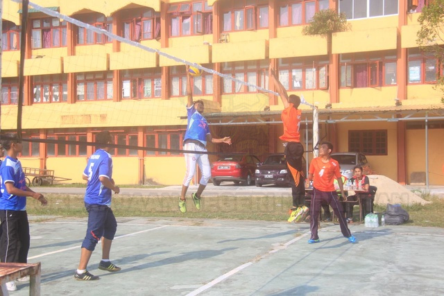 Satu Kejohanan Sukan Sekolah-sekolah Agama YIK 2016 dianjurkan oleh Yayasan Islam Kelantan pada 05 April 2016. Kejohanan ini adalah mencungkil bakat dan potensi anak-anak rakyat Kelantan yang bersekolah di Yaysan Islam Kelantan untuk dibawa ke kejohanan peringkat kebangsaan sekolah agama yang diberi nama Kejohanan Kessuma _MG_3390.jpeg