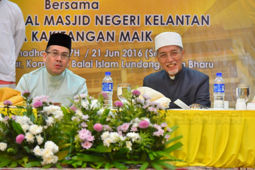 Yang Teramat Mulia Tengku Mahkota Kelantan Bersama Para Tetamu Kehormat Pada Majlis Santapan BerbukaPuasa