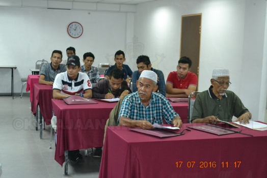 Kursus Kerja-Kerja Pembangunan Dan Operasi Hutan Kepada Pihak Swasta (5)